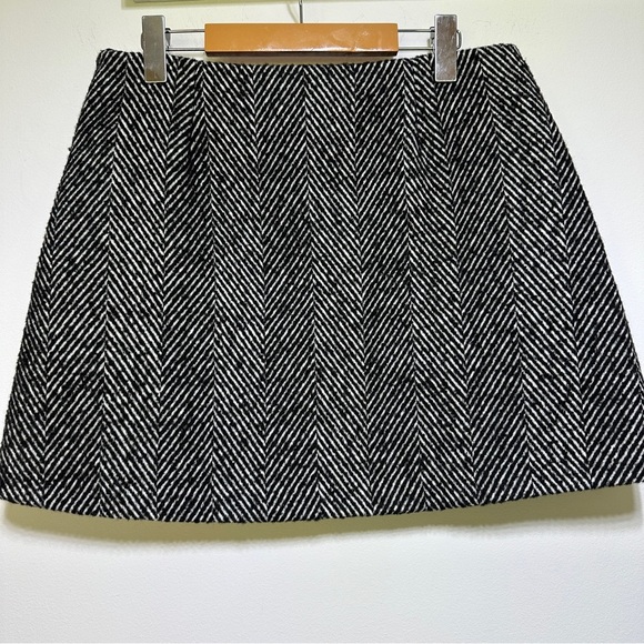 GAP Black & White Tweed Herringbone Mini Skirt | Winter Textured A-Line Size 10 - Picture 1 of 8